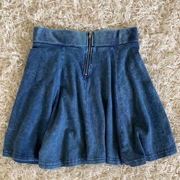 H&M Soft Brush Stretch Denim Jean Circle Skater Mini Skirt w/ Zipper - Picture 8 of 10
